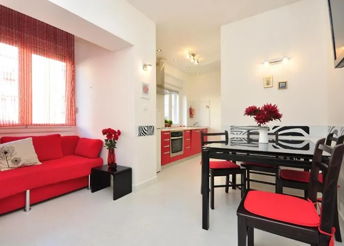 Apartment Ginestra- Central Cosy